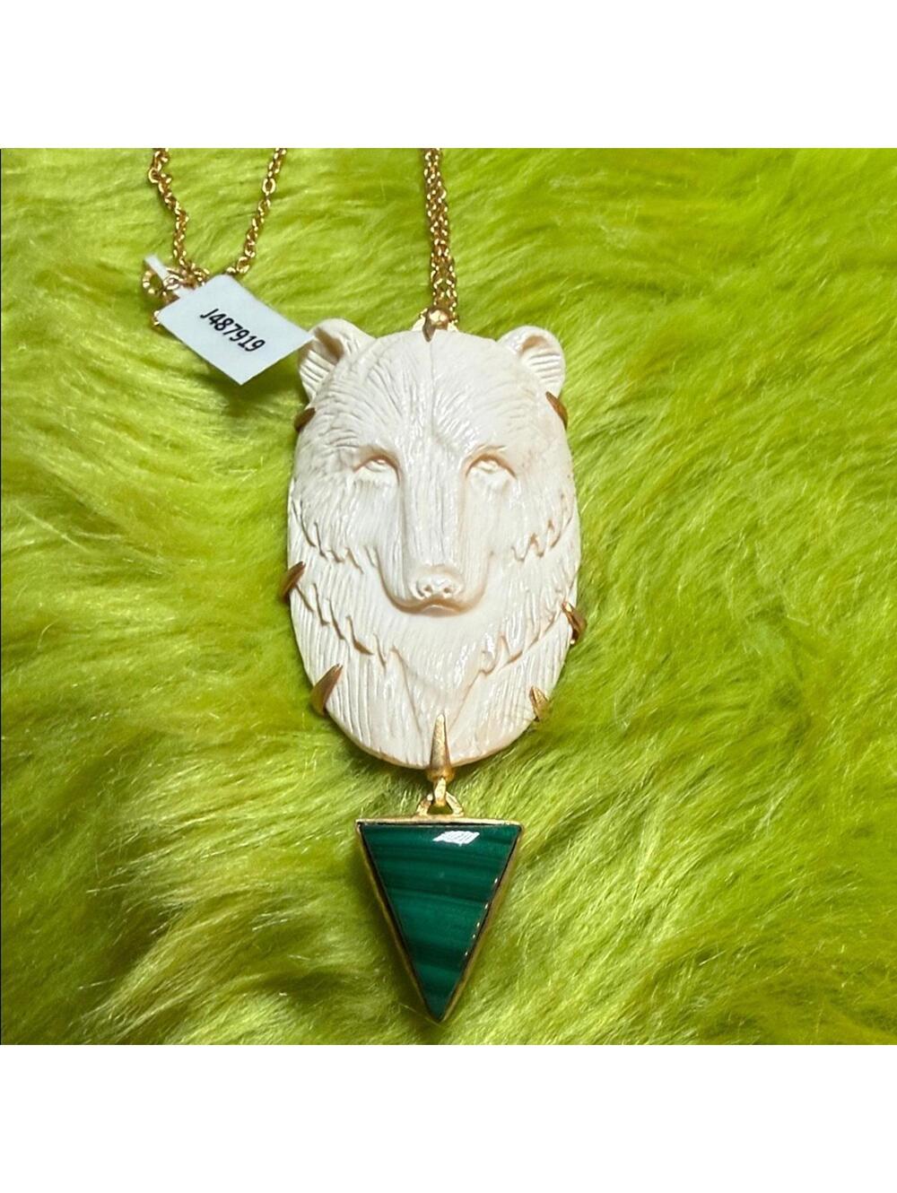 🐺 Wolf Head Pendant Necklace – Gold Over Sterling, Malachite Drop